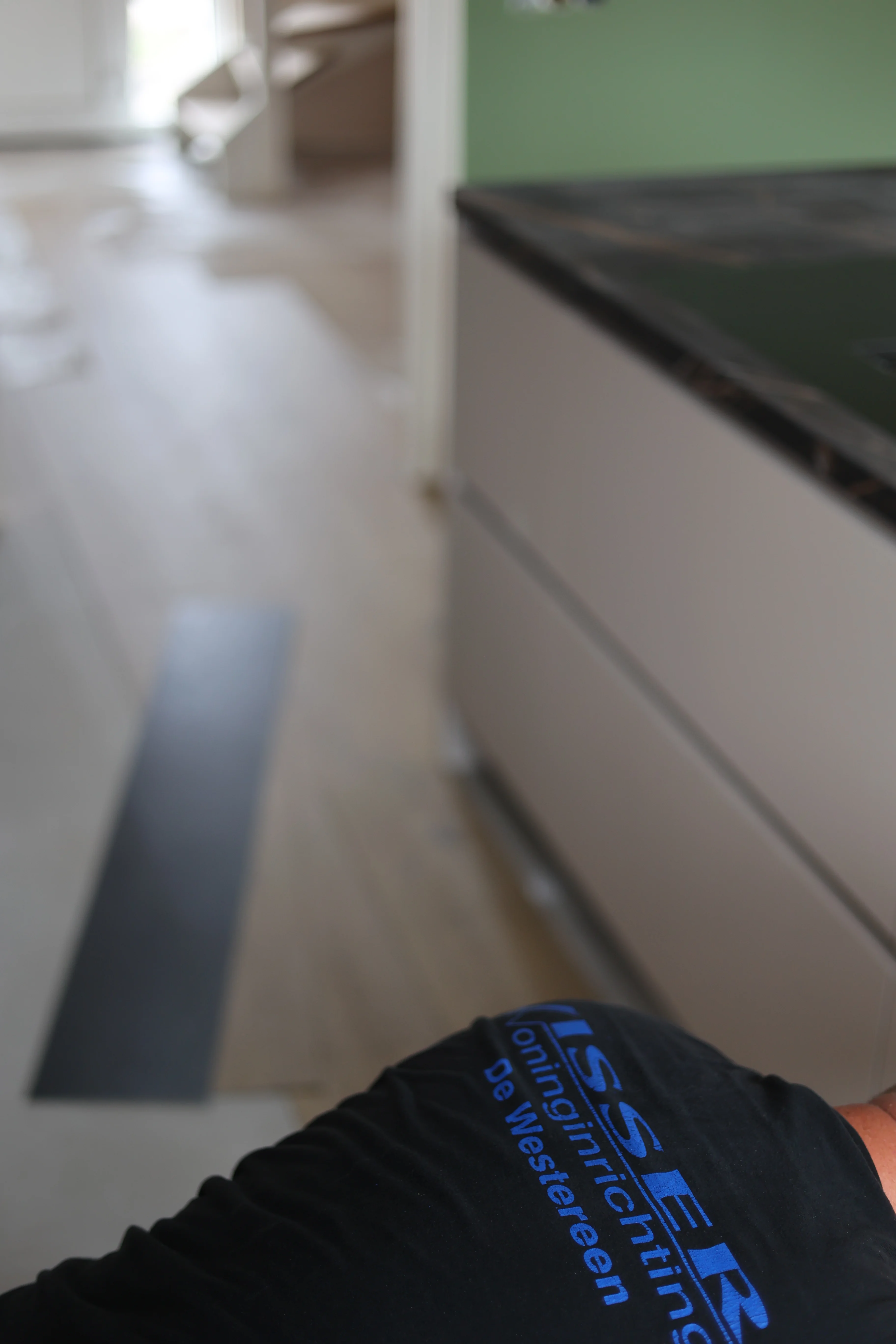 Montageservice voor gordijnen en raamdecoratie in Friesland – vakkundig opgehangen door ervaren monteurs